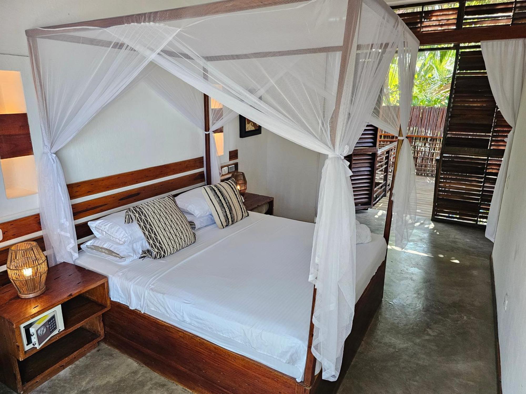 Makao Beach Hotel Palomino Exteriör bild